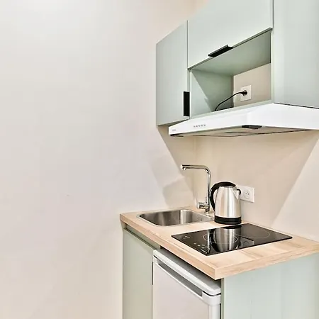 Apartment Parisien - 17eme Arrondissement